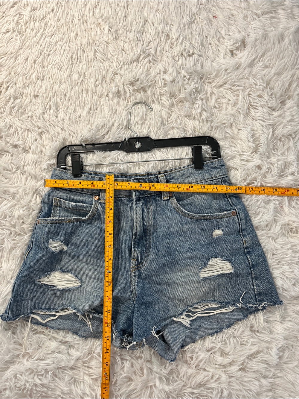 Bershka distressed shorts 8 - Picture 3 of 5
